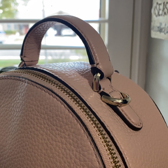 NWT Kate Spade Jackson medium backpack in color warmvellum (light neutral pink) - Picture 3 of 9